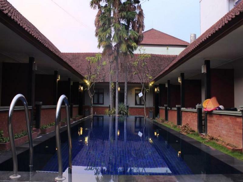 Hotel Puri Ganesh Kuta Lombok Exterior foto